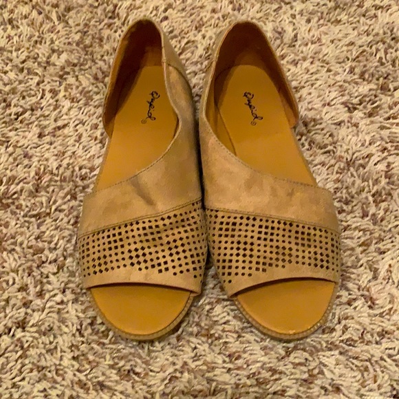 Perfect summer flat! - Picture 1 of 4